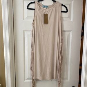 Francesca's Collections Cream Sleeveless dress